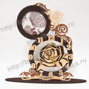 Часы деревянные настенные "8 марта"