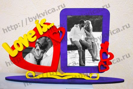 Рамка деревянная со словами из дерева "Love Is"