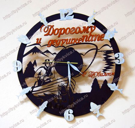 Часы настенные из дерева