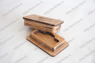 Коробка для флешки из дерева