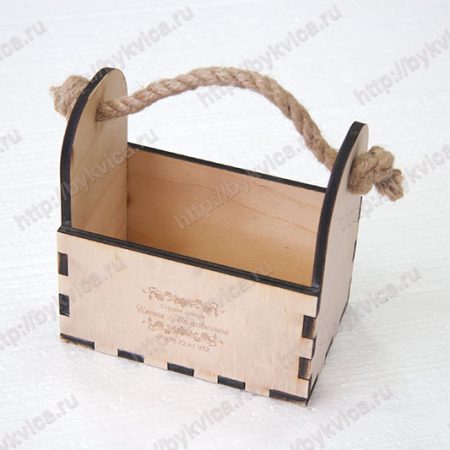 Коробка для цветов из дерева