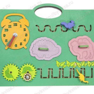 Бизиборд из дерева